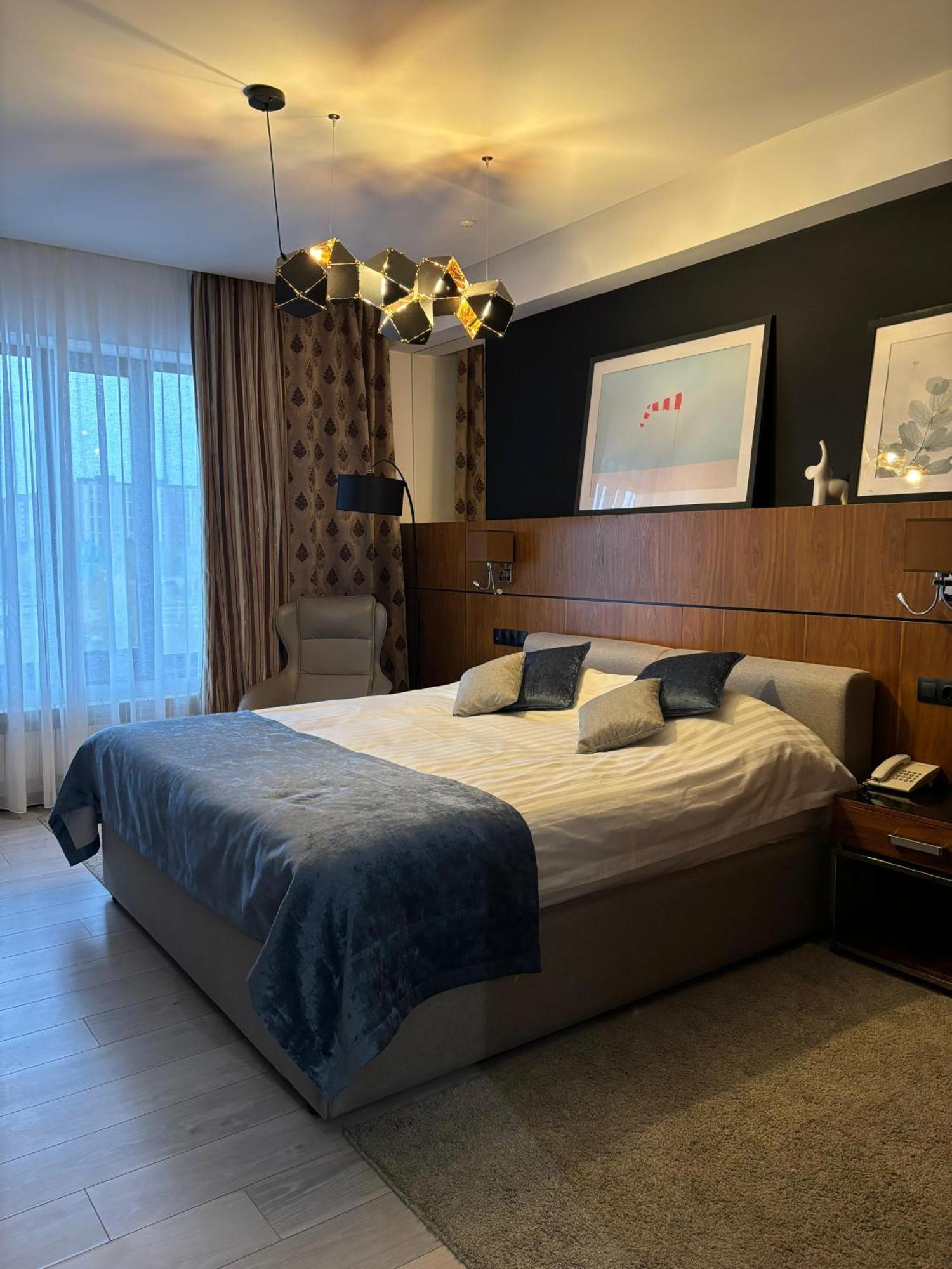 Empire City Karagandy Dış mekan fotoğraf