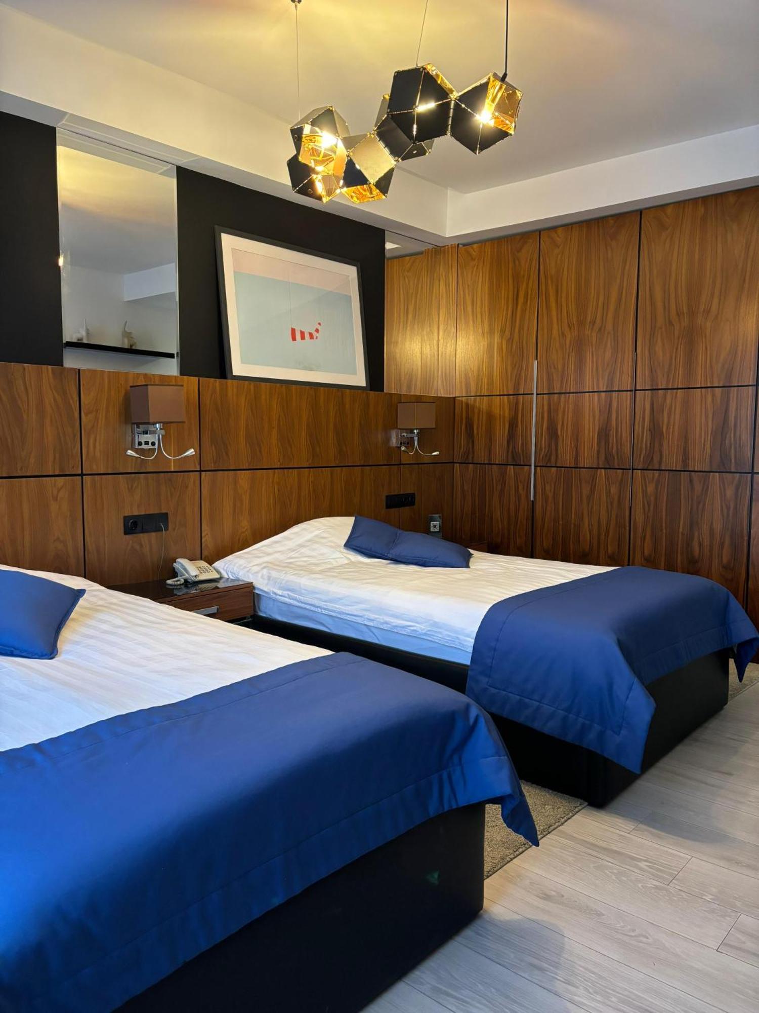 Empire City Karagandy Dış mekan fotoğraf
